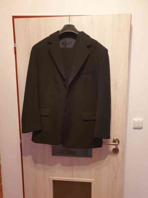 Pánský oblek BANDI velikost 54/182 černý s jemnými proužky - foto 1