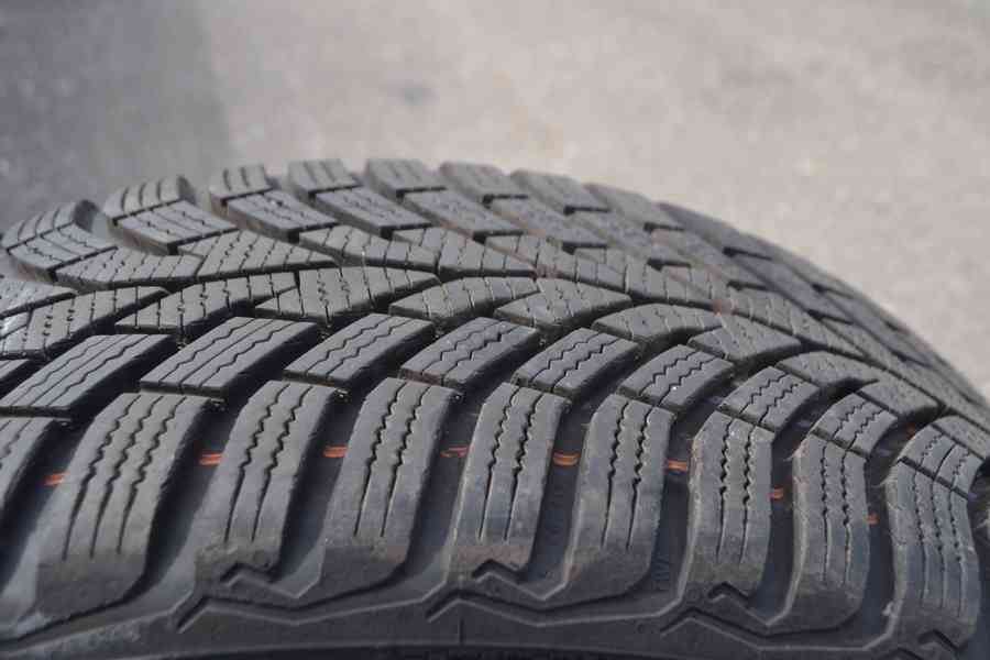 Š.Fabia IV/VW Polo. S.Ibiza -NOVÁ zimní ALU sada 195/55R16 - foto 17