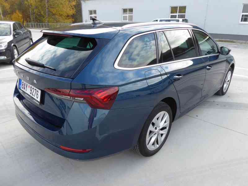 ŠKODA Octavia Combi Style Plus 2,0 TDI 110 kW DSG, 3023 - foto 5