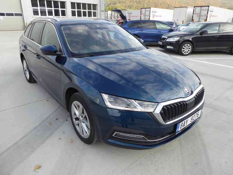 ŠKODA Octavia Combi Style Plus 2,0 TDI 110 kW DSG, 3023 - foto 7