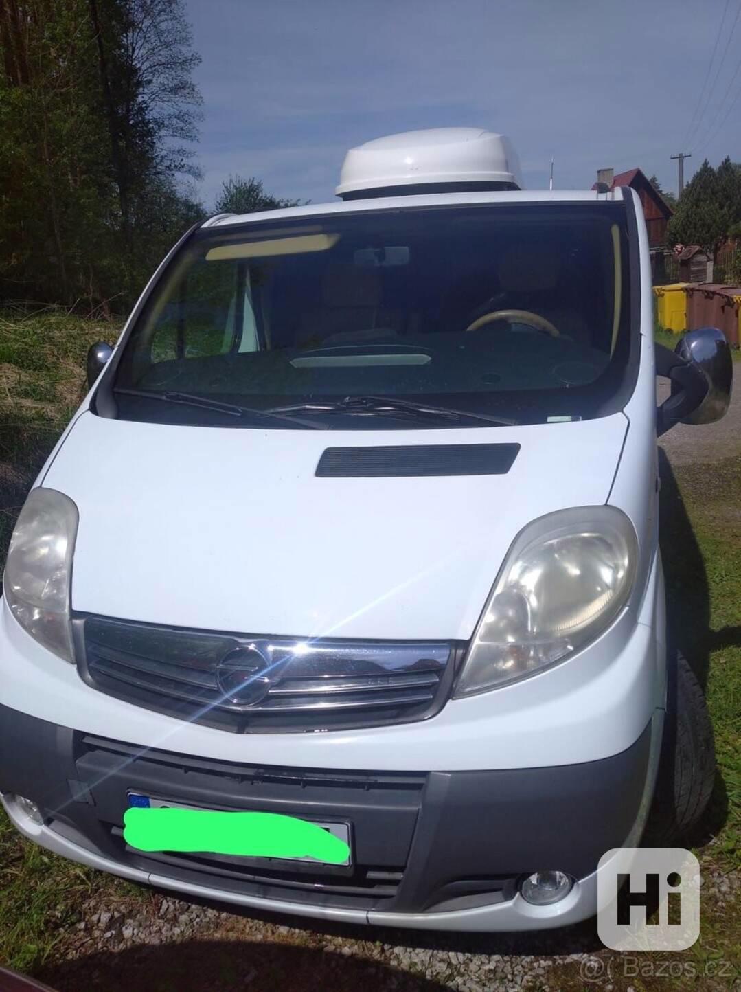 Opel Vivaro 2,0   Obytné - foto 1