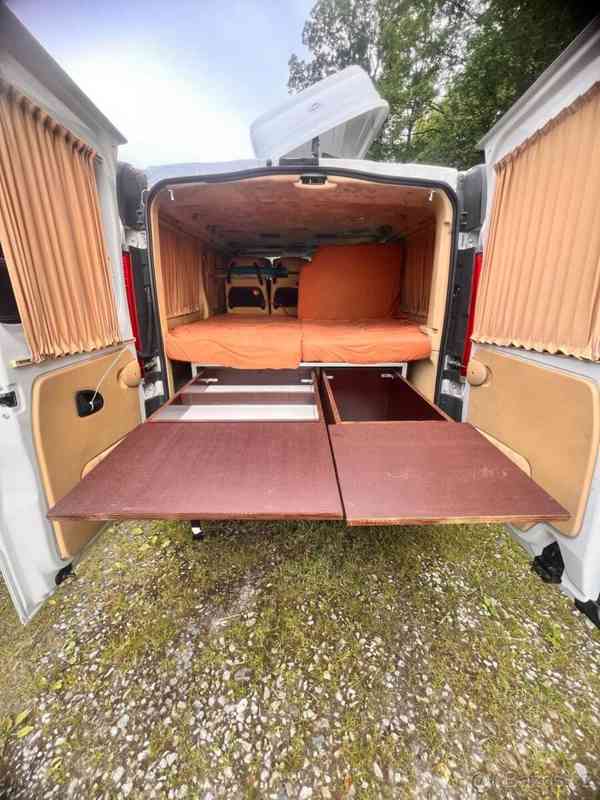 Opel Vivaro 2,0   Obytné - foto 9