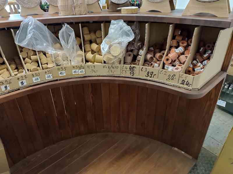 Barový pult + židlička - foto 4