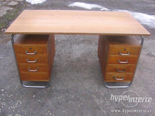 Koupím starožitné psací stoly,nebo stoly a židle do r.v.1970 - foto 1
