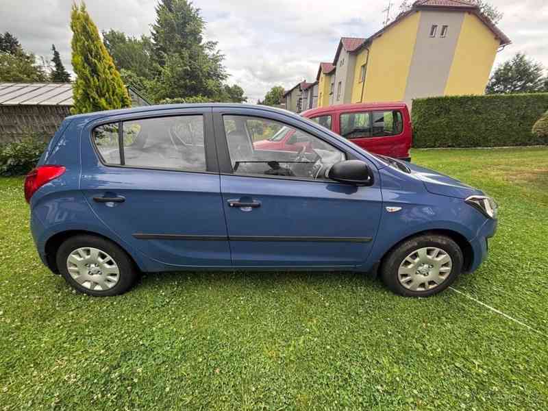 Hyundai i20 1,2 - foto 4