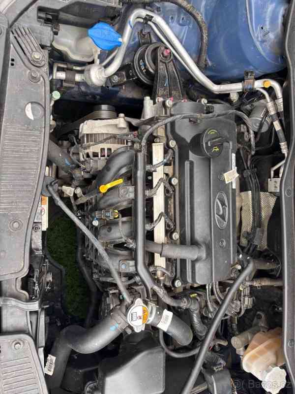 Hyundai i20 1,2 - foto 11