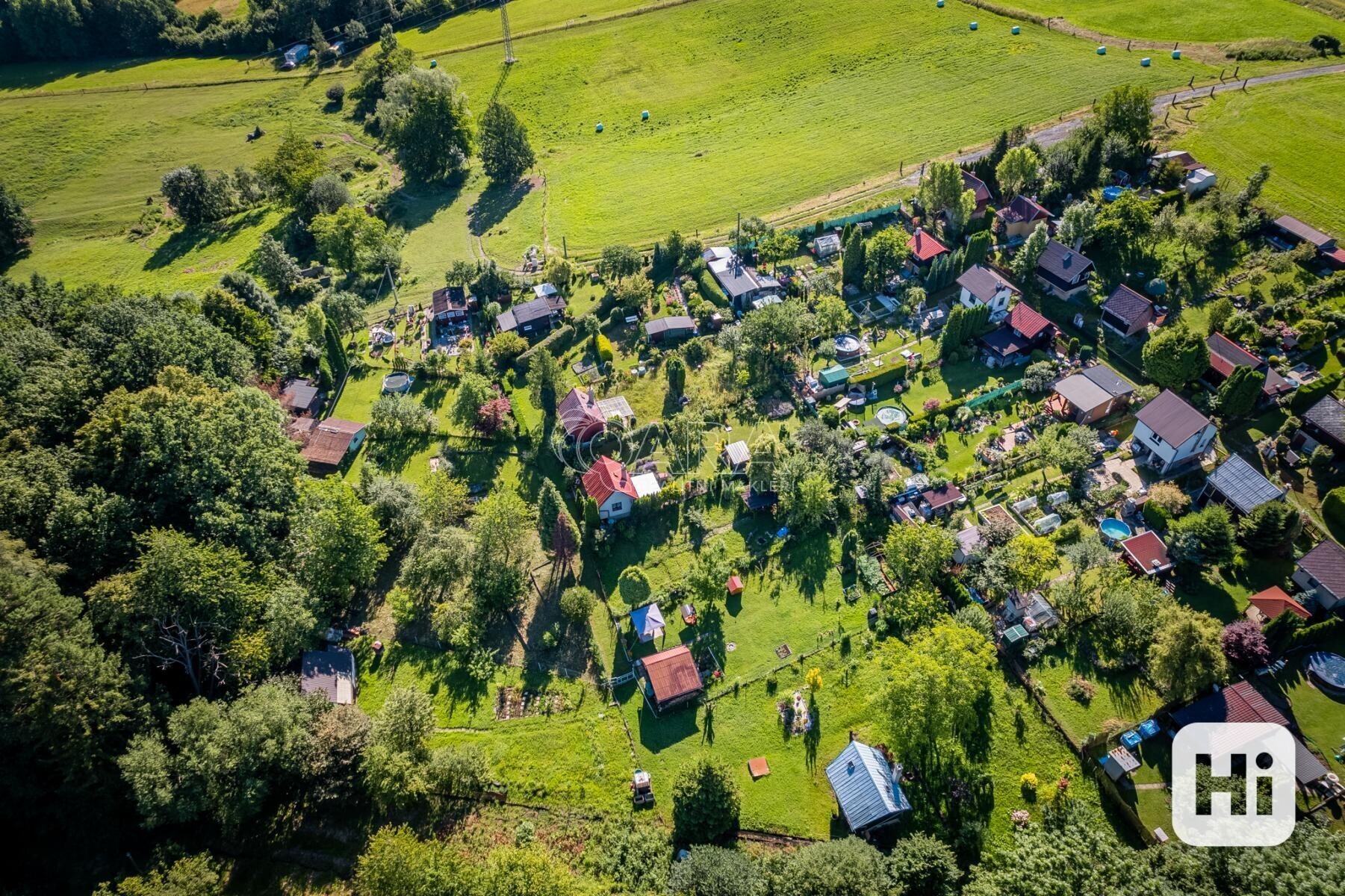 Prodej krásné zahrady se zděnou chatou, 339 m2, Dolní Žukov, Český Těšín  - foto 10