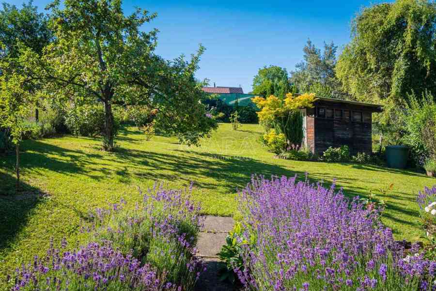 Prodej krásné zahrady se zděnou chatou, 339 m2, Dolní Žukov, Český Těšín 