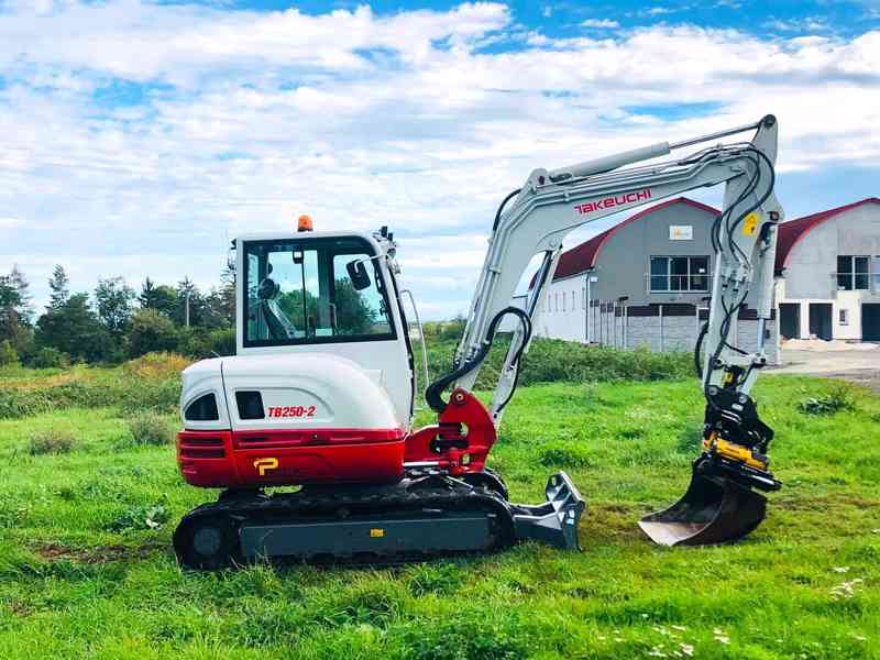 Pásové rypadlo Takeuchi TB250-2 (Možnost leasingu) - foto 5