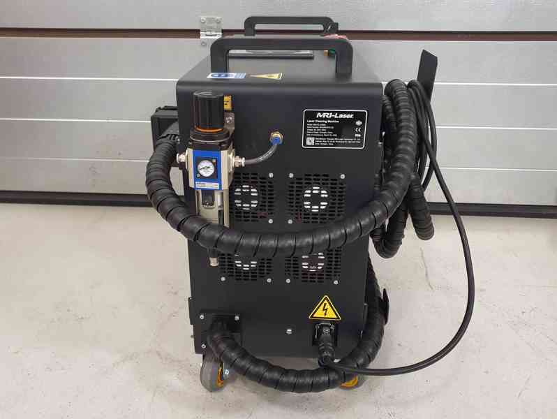 Profesionální čistící pulsní laser 300W/ 5mJ TOP HAT - foto 3