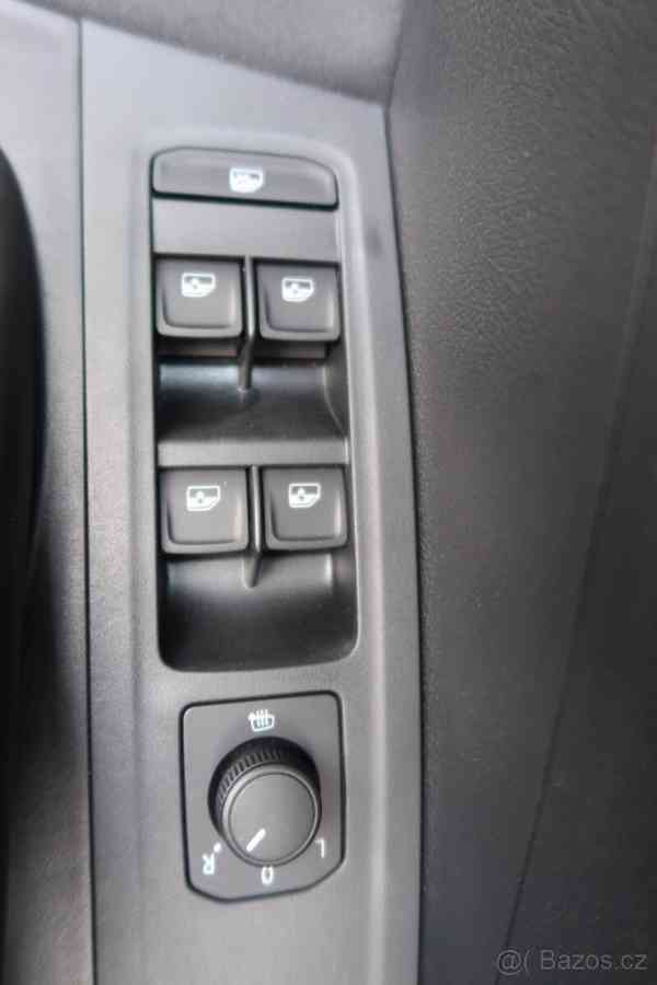 Škoda Fabia 1,0   Selection - roční vůz - foto 13