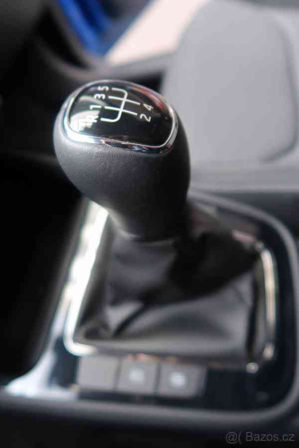 Škoda Fabia 1,0   Selection - roční vůz - foto 14