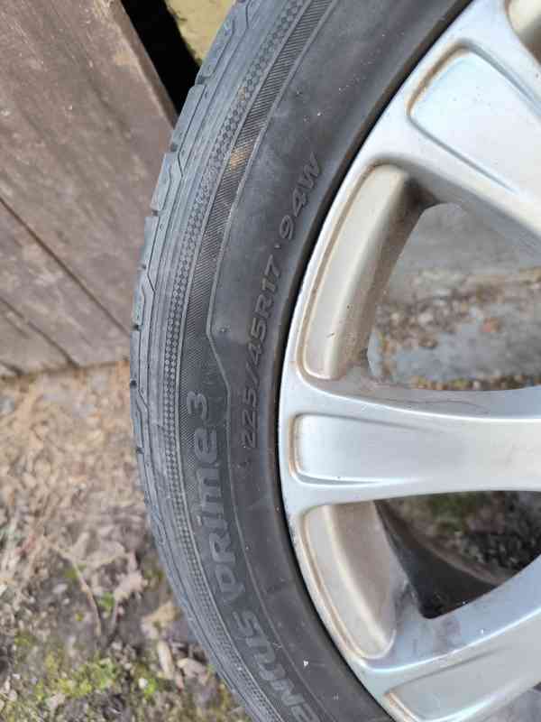 Prodám letní pneu 225/45 R17 - foto 3