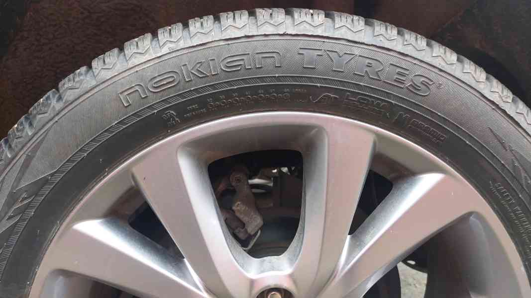 SUV pneumatiky zimní 215/55 R18 - foto 2