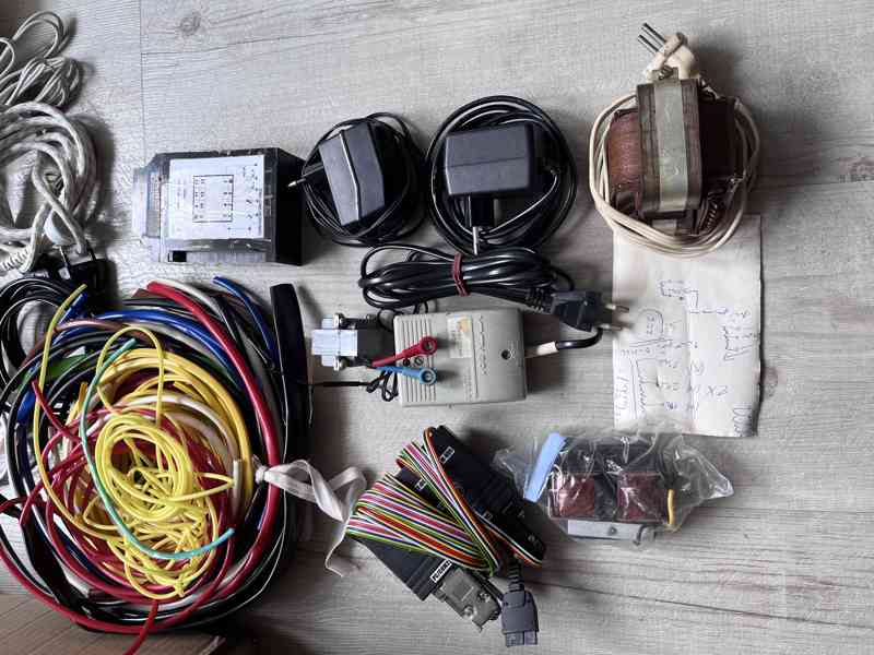 Vodiče,dráty, licny, bužírky a další materiál - foto 5