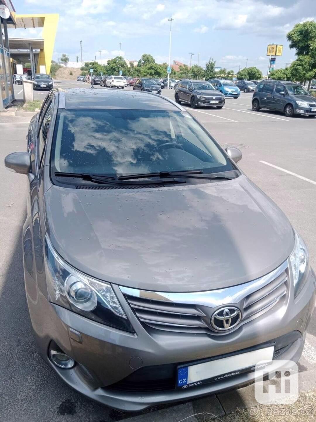 Toyota Avensis 2,0   Prodám - foto 1