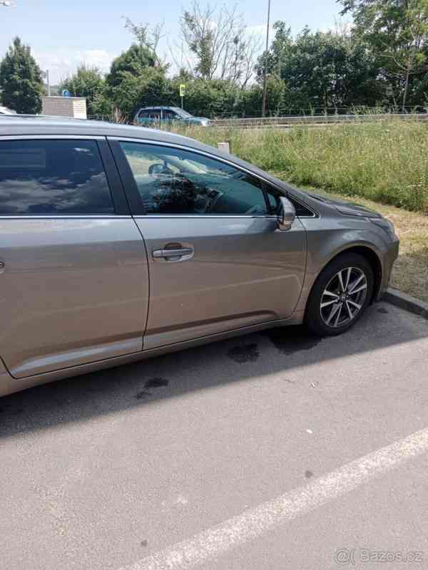 Toyota Avensis 2,0   Prodám - foto 6