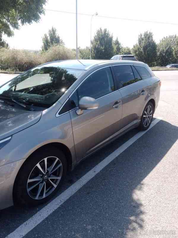 Toyota Avensis 2,0   Prodám - foto 4