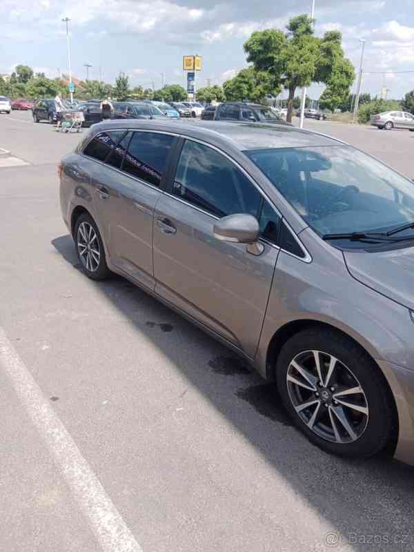 Toyota Avensis 2,0   Prodám - foto 2