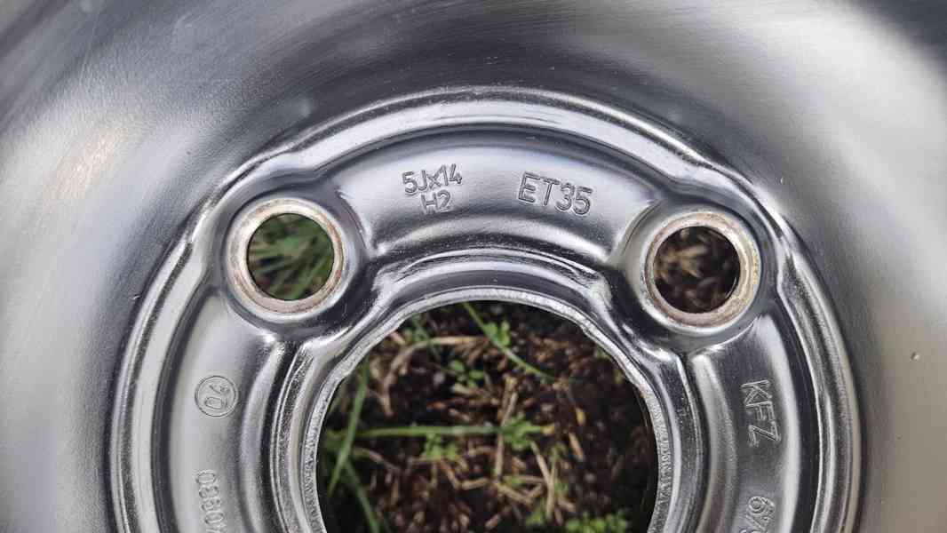 Škoda Citigo zimní pneumatiky 165/70R14 disky 5Jx14 4x100  - foto 4