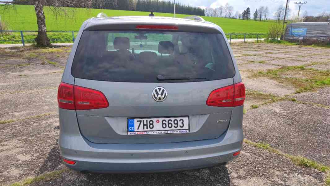 VW Sharan III 2.0TDI 103kw 4 Motion Highline 7mist CZ 2014 - foto 5