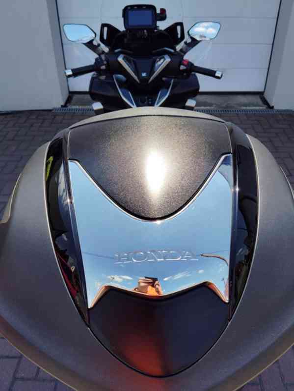 Honda Forza 300 (NF08) 2019-TOP stav,Tuning,včetně doplňků - foto 10