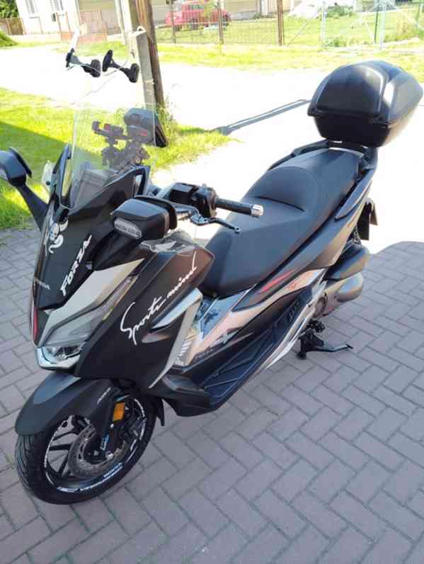 Honda Forza 300 (NF08) 2019-TOP stav,Tuning,včetně doplňků - foto 4