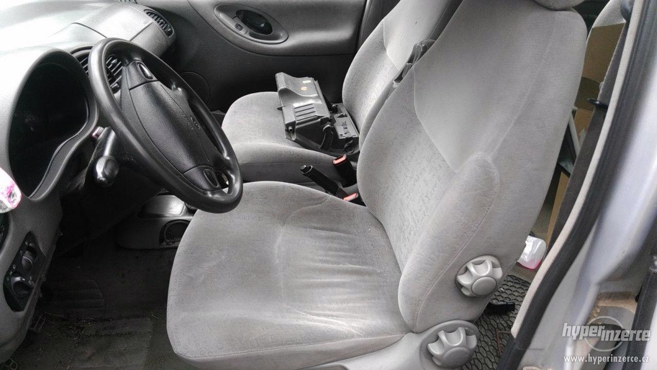 Přední otočné sedačky + opěrky VW Sharan/F.Galaxy - foto 1