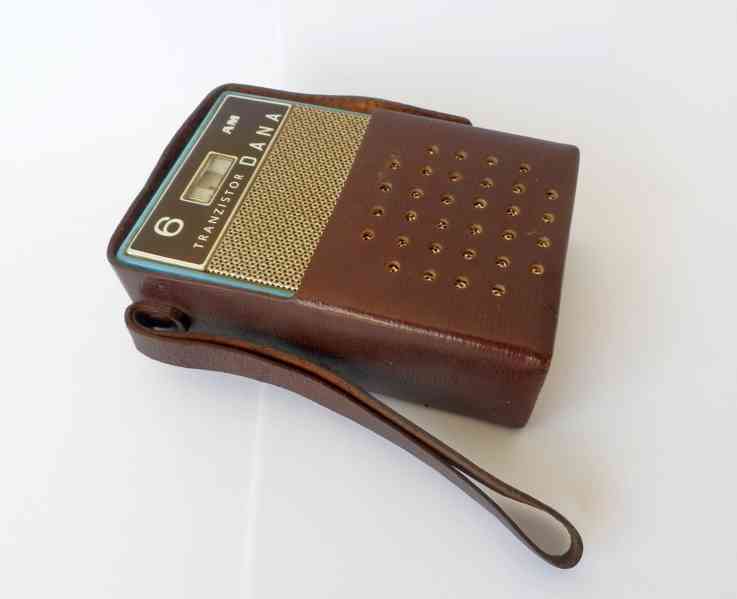 Tranzistorové rádio Tesla Dana, rok výroby 1965/1966  - foto 5