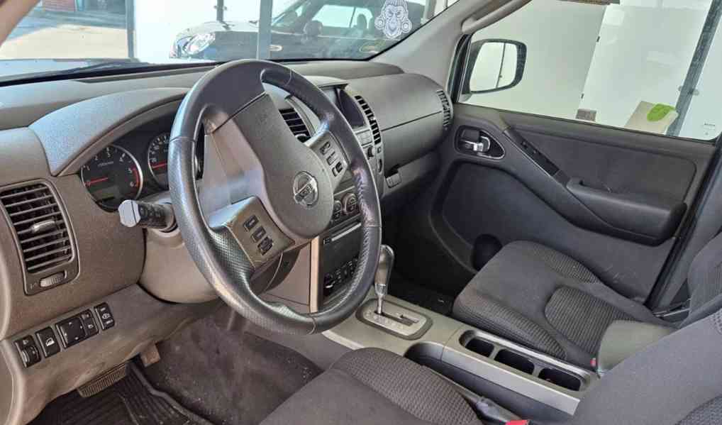 Nissan Pathfinder 2.5 dCi 126kw - foto 6