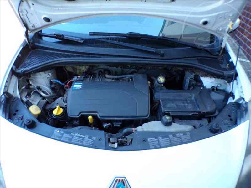 Renault Clio 1,2 16V KLIMA - foto 11