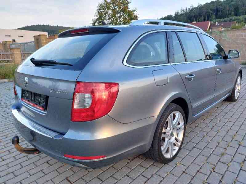 ŠKODA SUPERB II 2.0 TDI CR 125kW 4x4 ELEGANCE - foto 4