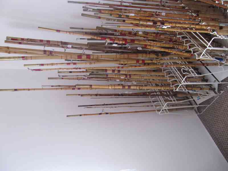 Prodám retro bambusové a štípané rybářské pruty -repasované - foto 3