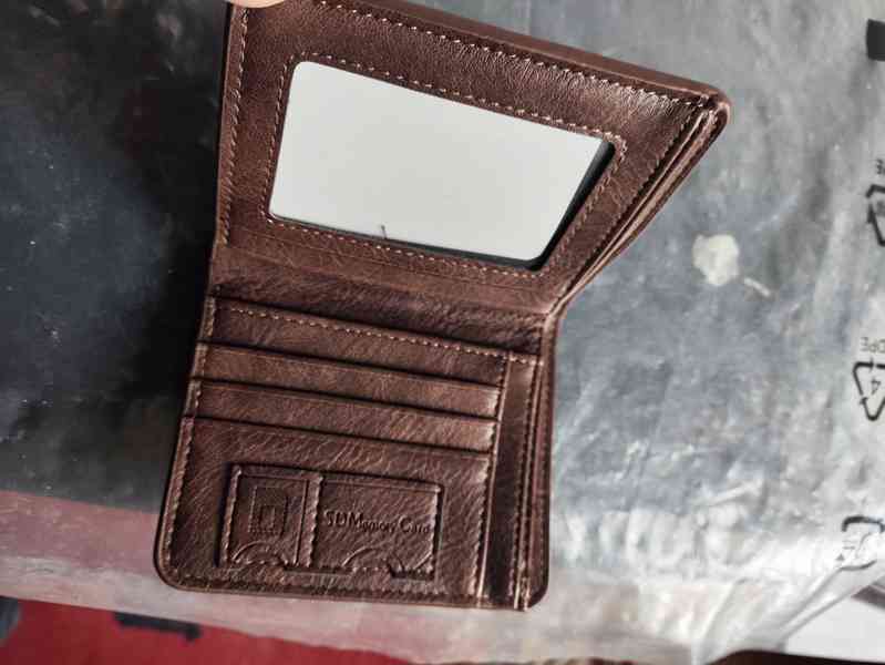 NOVÁ KOŽENÁ PENĚŽENKA - foto 2