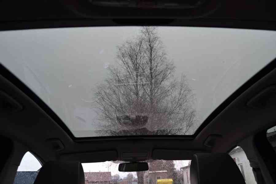 Ford Kuga 2.0 TDCI 103kW Titanium Panorama 4x4 - foto 15