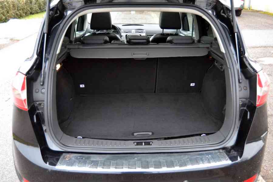 Ford Kuga 2.0 TDCI 103kW Titanium Panorama 4x4 - foto 10