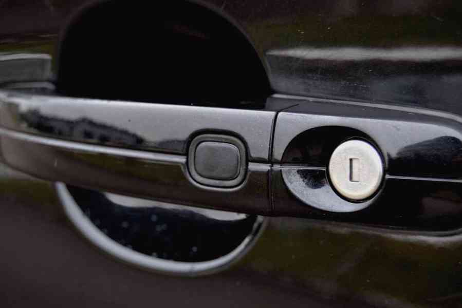 Ford Kuga 2.0 TDCI 103kW Titanium Panorama 4x4 - foto 17