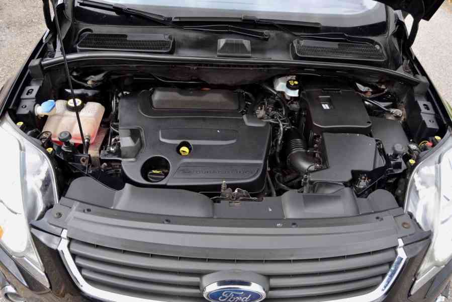 Ford Kuga 2.0 TDCI 103kW Titanium Panorama 4x4 - foto 16