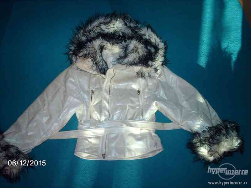 Zimní bunda s kožíškem - foto 1