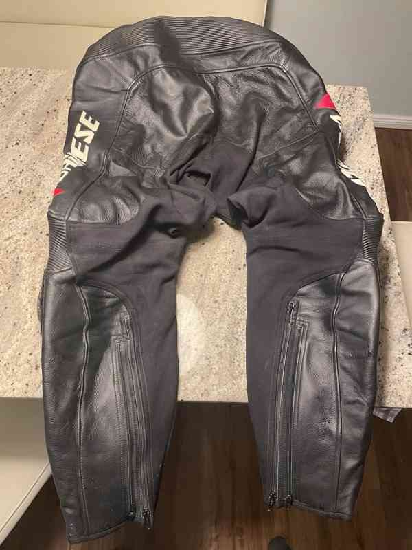 Kožená kombinéza Dainese Avro - 58 - foto 4