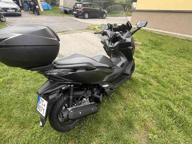 Honda Forza 125 - foto 4