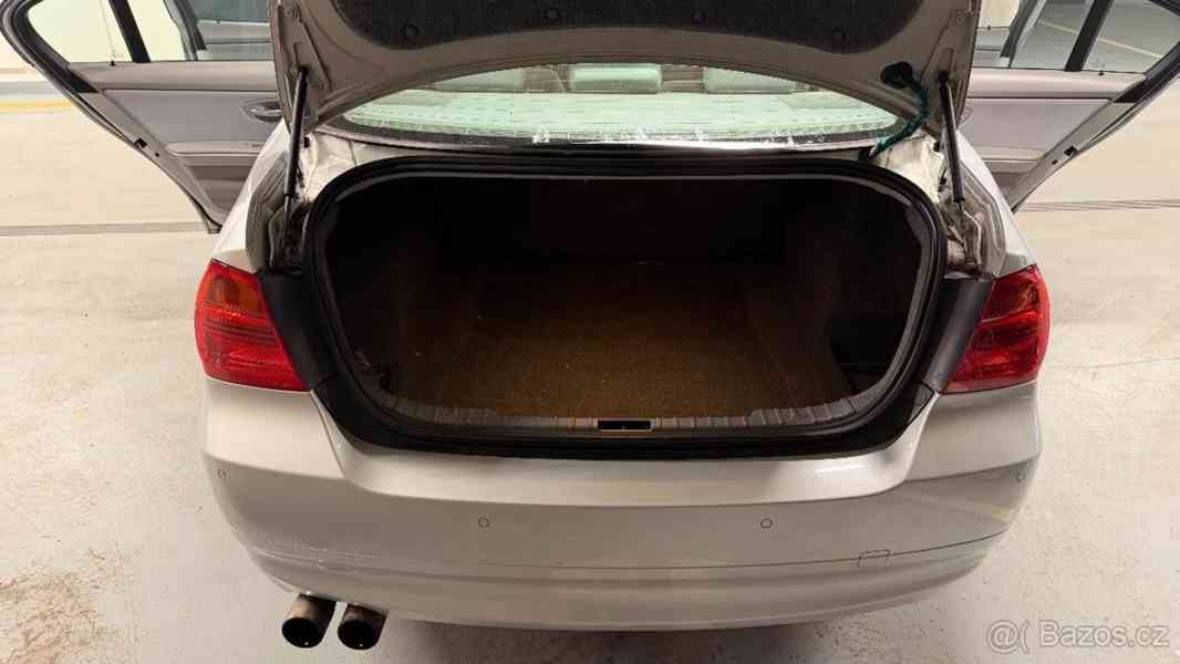 BMW Řada 3 2,0   320i (110kw/150koni - 2006) - foto 7