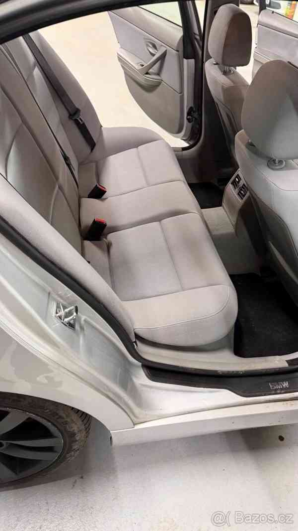 BMW Řada 3 2,0   320i (110kw/150koni - 2006) - foto 5