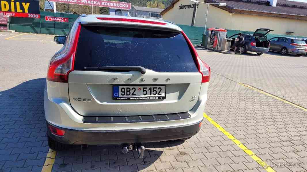 Volvo XC60 D5 automat, autoriz servis - foto 9