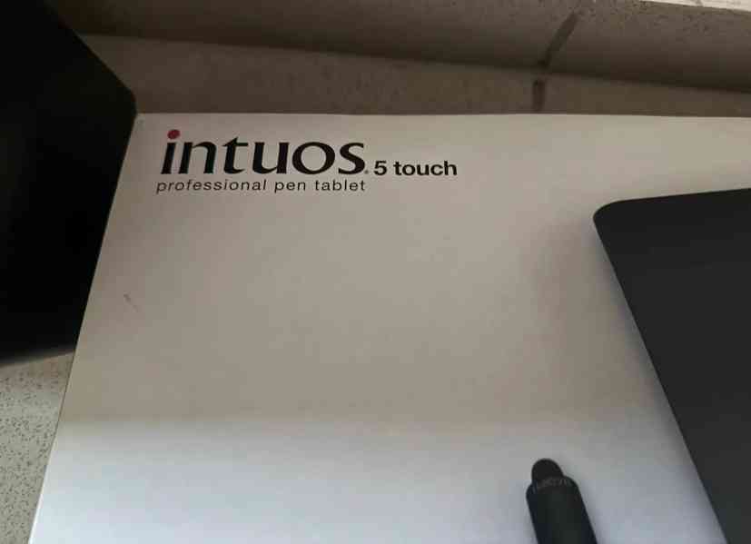 Wacom Intuos 5 Touch Large Pen Tablet - foto 3