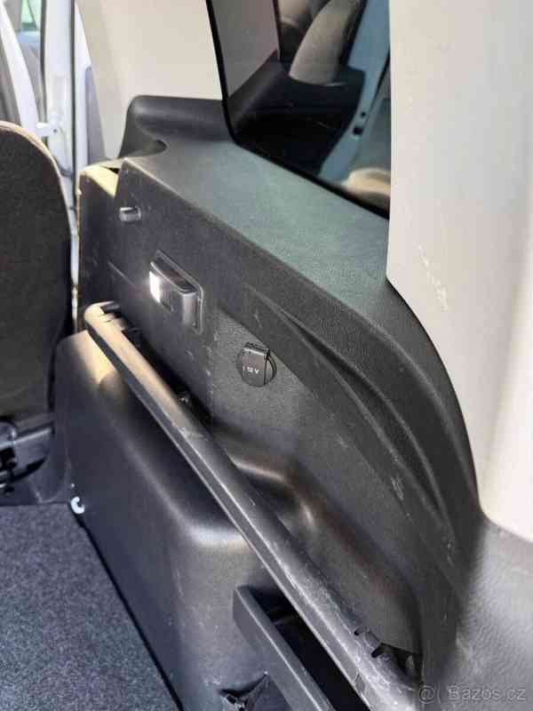 Škoda Yeti 2,0   4x4 ,,SLEVA,, - foto 15