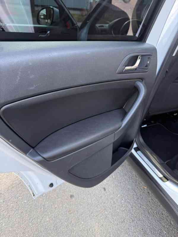 Škoda Yeti 2,0   4x4 ,,SLEVA,, - foto 3