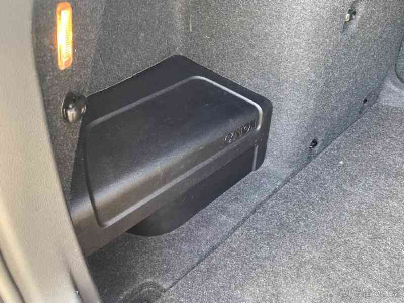 Škoda Octavia 2,0 135kw DSG, ? Velmi dobrý stav - foto 10