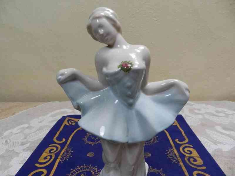 Větší keramická soška Dívka Baletka Tanečnice Svoboda Rako - foto 2