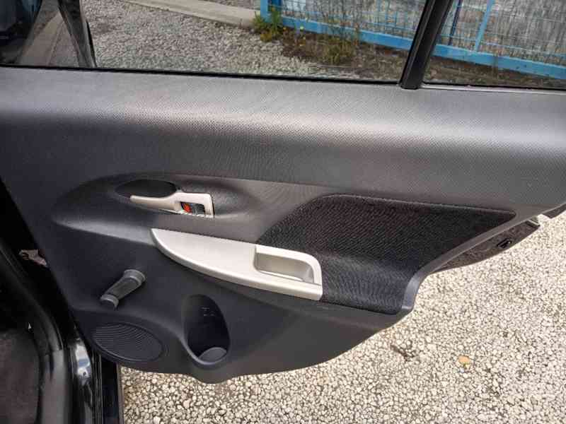 TOYOTA Urban Cruiser 1,3VVT-i Comfort ČR - foto 15
